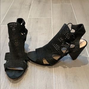2 for $25 EVERYTHING Black Vince Camuto Heels